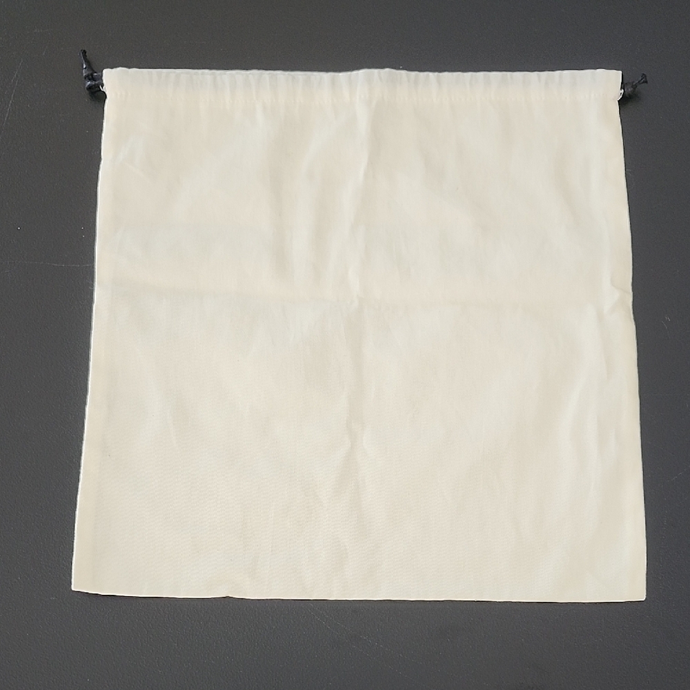 FENDI Roma Cream Drawstring Dust Bag - Picture 3 of 6